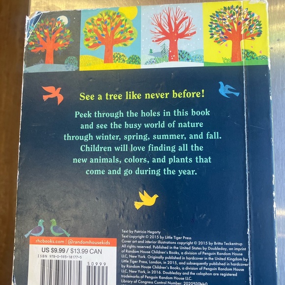 Tree a peek through board book 🌲 📖 🦉 🦊 🐦 🍃🌝 - Picture 5 of 5